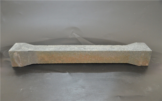 Resistência à corrosão Forno de tijolos de carburo de silício Postes de superfície não esmaltada Carregamento Temperatura de amolecimento >1750