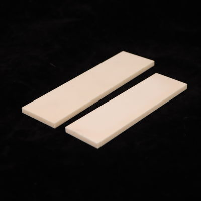 Expansão Térmica da Cerâmica de Alumina 8.9 X 10-6/K e Densidade 3.75-3.9g/cm3 Perfeita para as Suas Necessidades B2B
