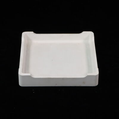 A superfície lisa, refratária e flexível, assegurando uma durabilidade de longo prazo, adequada para a fusão de vidro e ambientes de cozimento de cerâmica