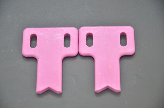 Dureza 9 Mohs de Cerâmica de Óxido de Alumínio fornecendo Resistência de Isolamento superior a 1012 Ohm cm e Resistência à Compressão acima de 3000 MPa para Instrumentos de Precisão