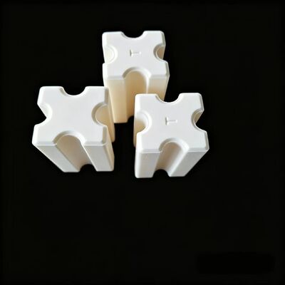 Resistência à tração 200 a 400 MPa Alumina Cerâmica oferecendo resistência ao isolamento superior a 1012 Ohm-cm Material para eléctricos industriais