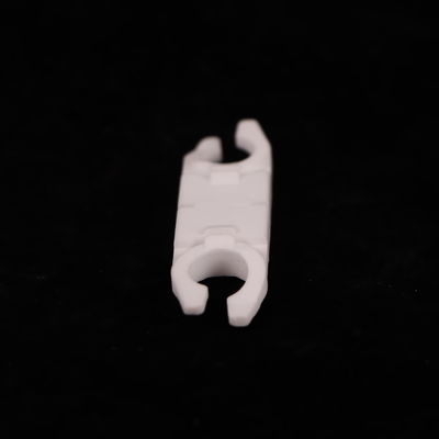 Constante dielétrica de 9,6 Cerâmica de alumínio com resistência flexural de 200-400 MPa